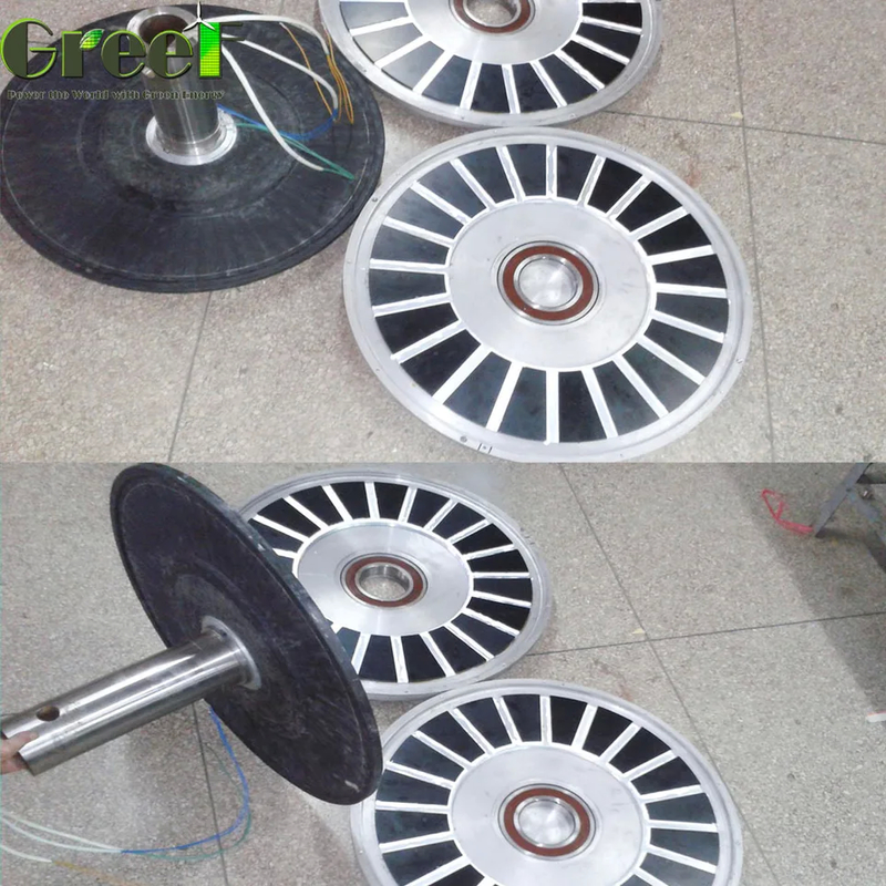 Générateur d'aimants permanents sans noyau à 3 phases 12-450V Plage de tension Structure du rotor externe