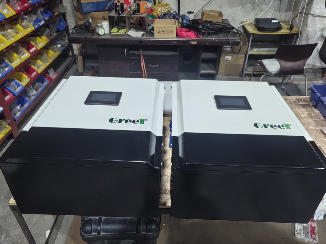 Contrôleur hors réseau avec écran LCD, convertisseur AC/DC, 220mm x 150mm x 65mm pour applications hors réseau