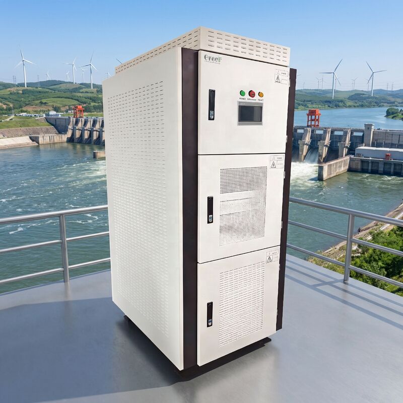 Contrôleur en réseau avec affichage LCD tactile pour la surveillance des défauts au sol et une plage de tension d'entrée en courant continu de 240 à 550 V