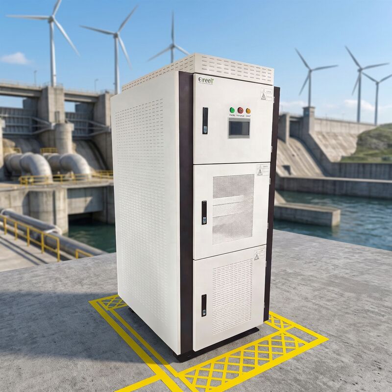 Fréquence de sortie 50Hz/60Hz sur contrôleur de réseau avec plage de tension d'entrée CC de 240-550V et protection IP20 pour la gestion de l'énergie