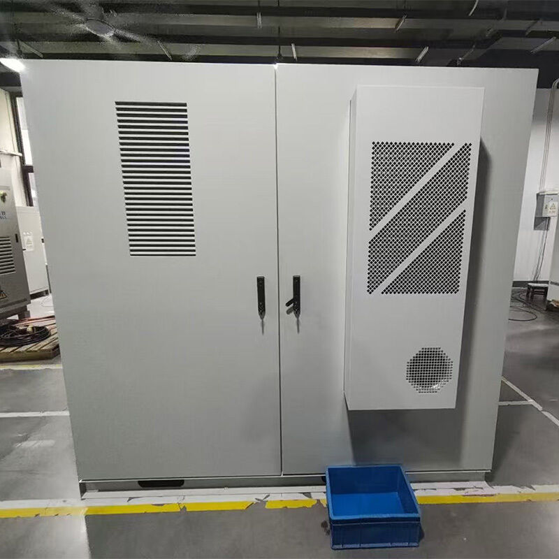 Batterie au lithium de stockage d'énergie avec protection contre les courts-circuits CC, conception modulaire évolutive et refroidissement par air industriel