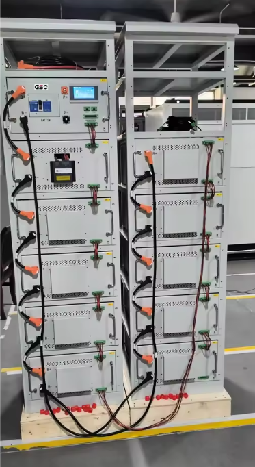 Batterie au lithium haute tension avec 6 000 temps de cycle BMS intelligent et taille personnalisée pour les solutions de stockage d'énergie